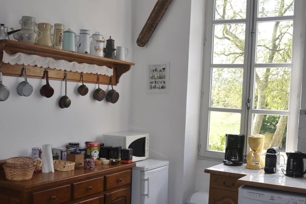 Photo of Kitchen in Charols