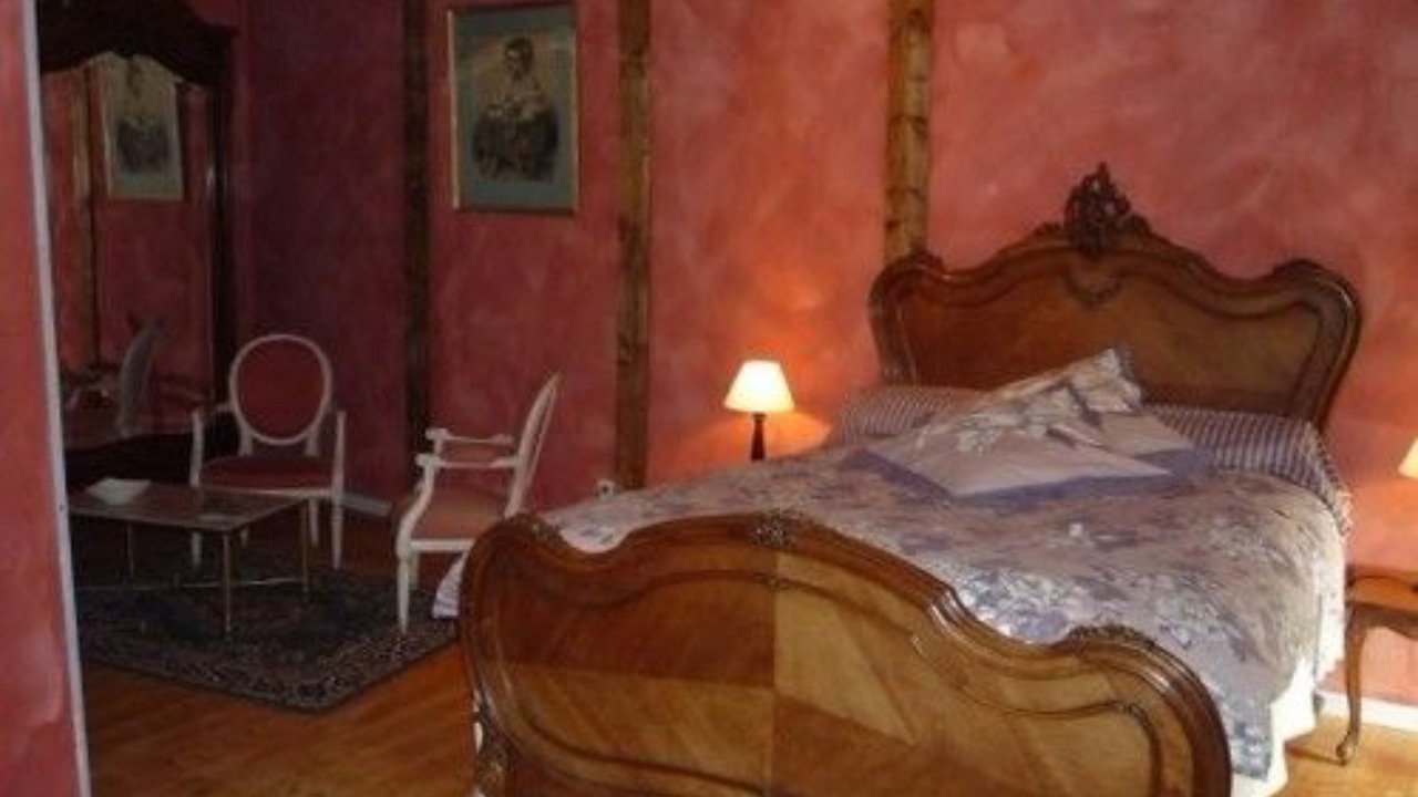 Photo of Bedroom in Bures-en-Bray