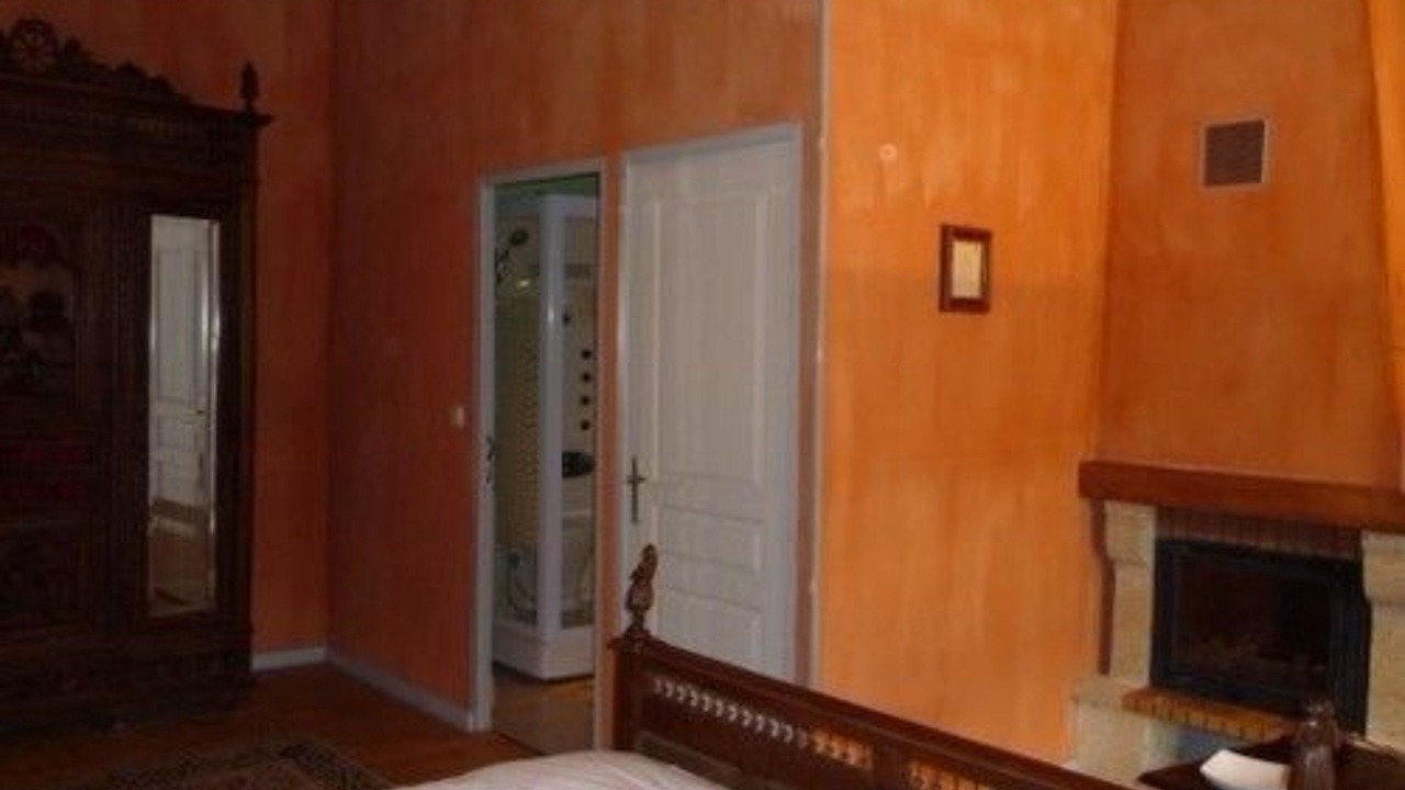 Photo of Bedroom in Bures-en-Bray