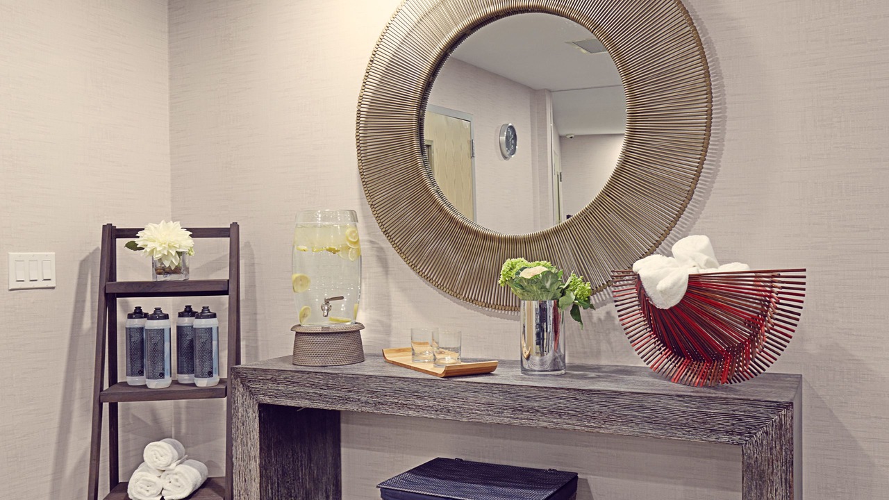 Photo of Others in Financial District