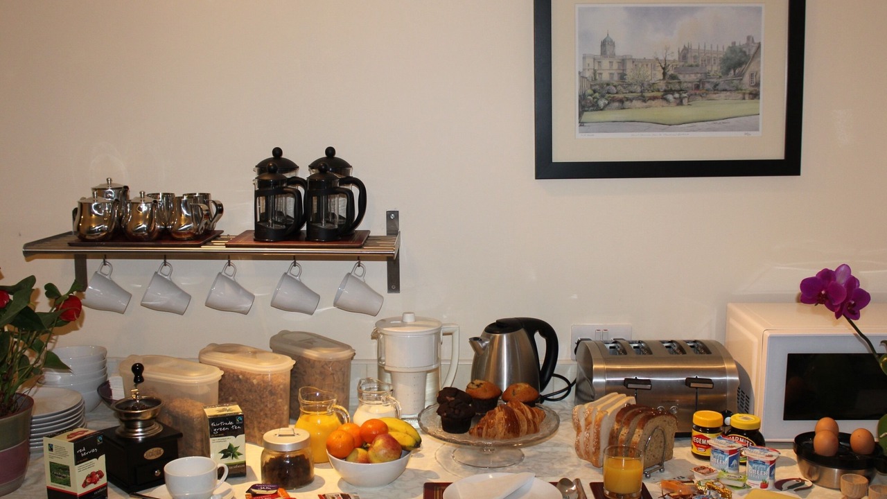 Photo of Others in Kennington