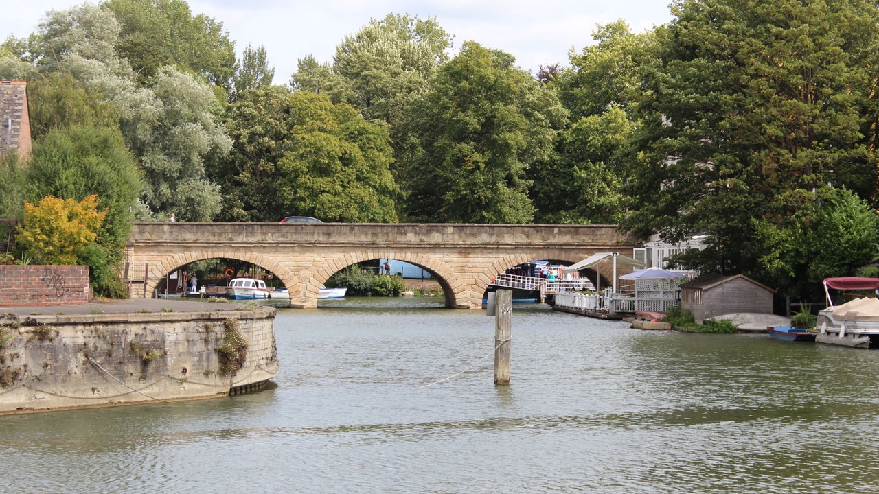 Photo of Others in Kennington