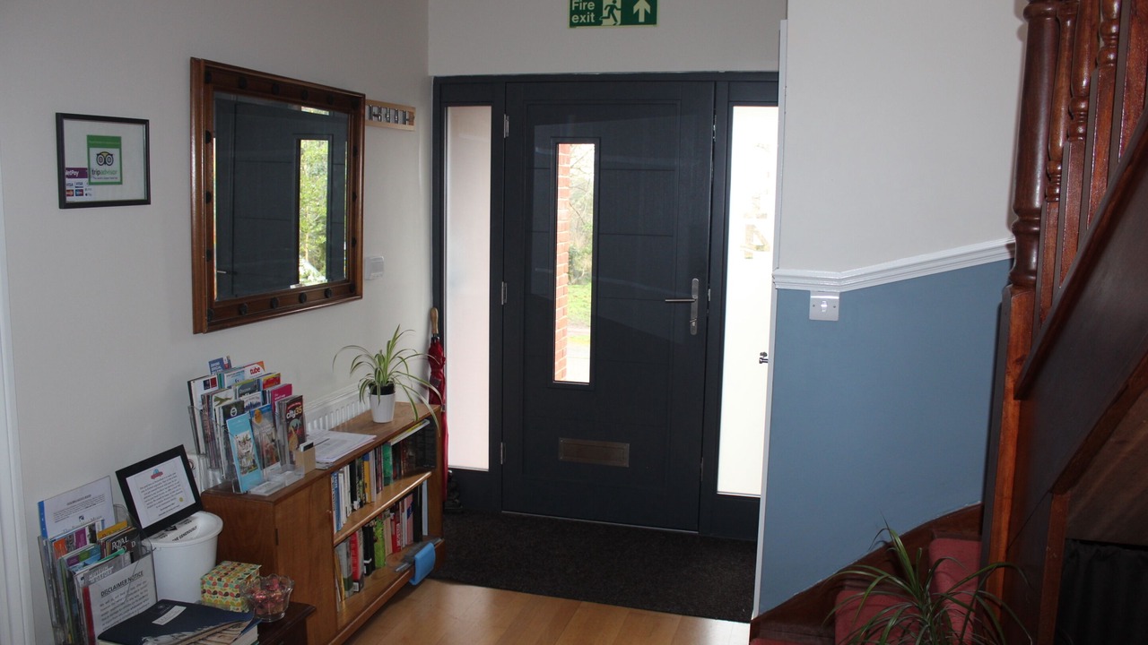 Photo of Others in Kennington