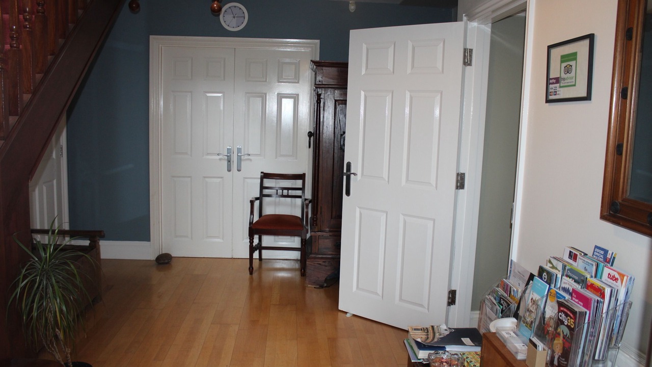 Photo of Others in Kennington