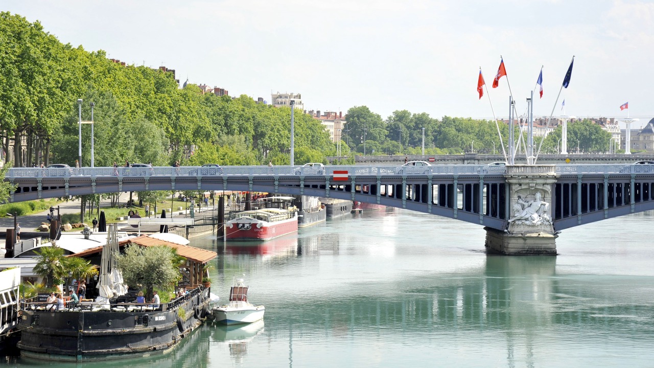 Photo of Outdoor in Moliere - Edgard Quinet