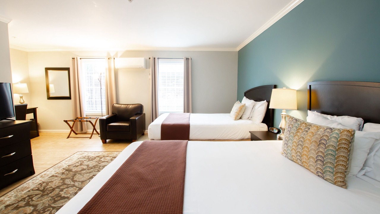 Photo of Bedroom in Dahlonega