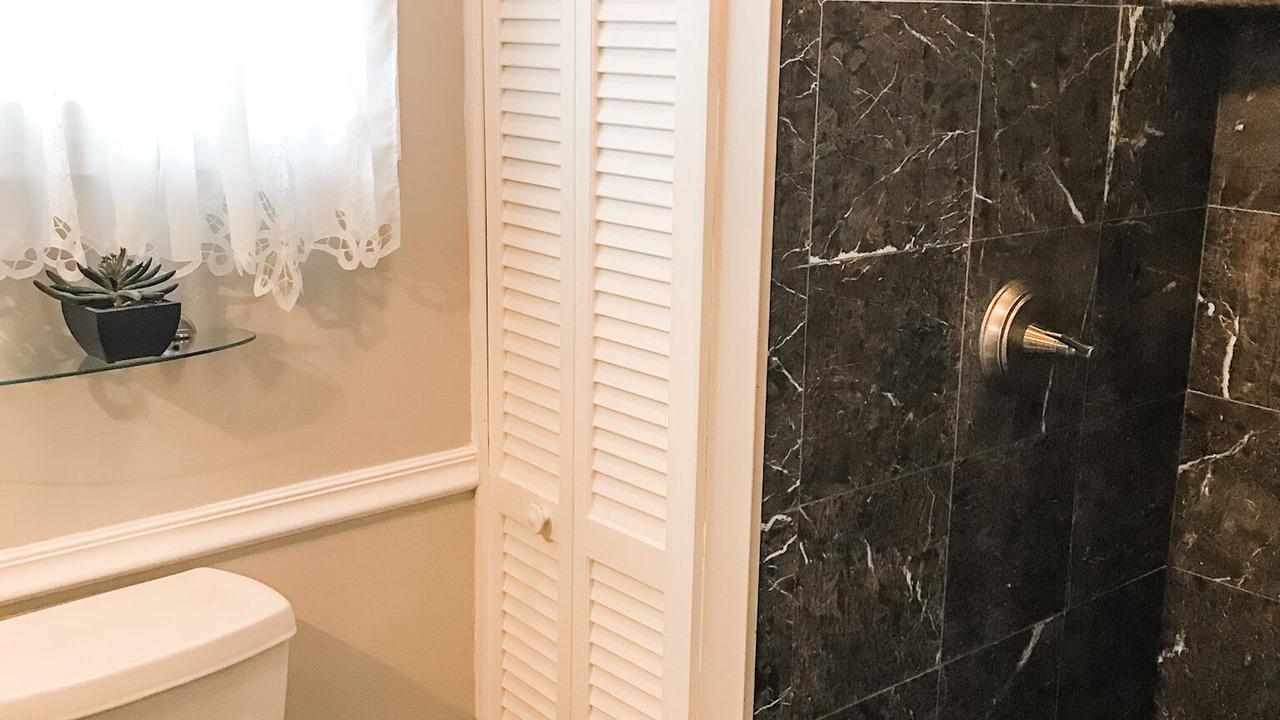 Photo of Bathroom in Dahlonega