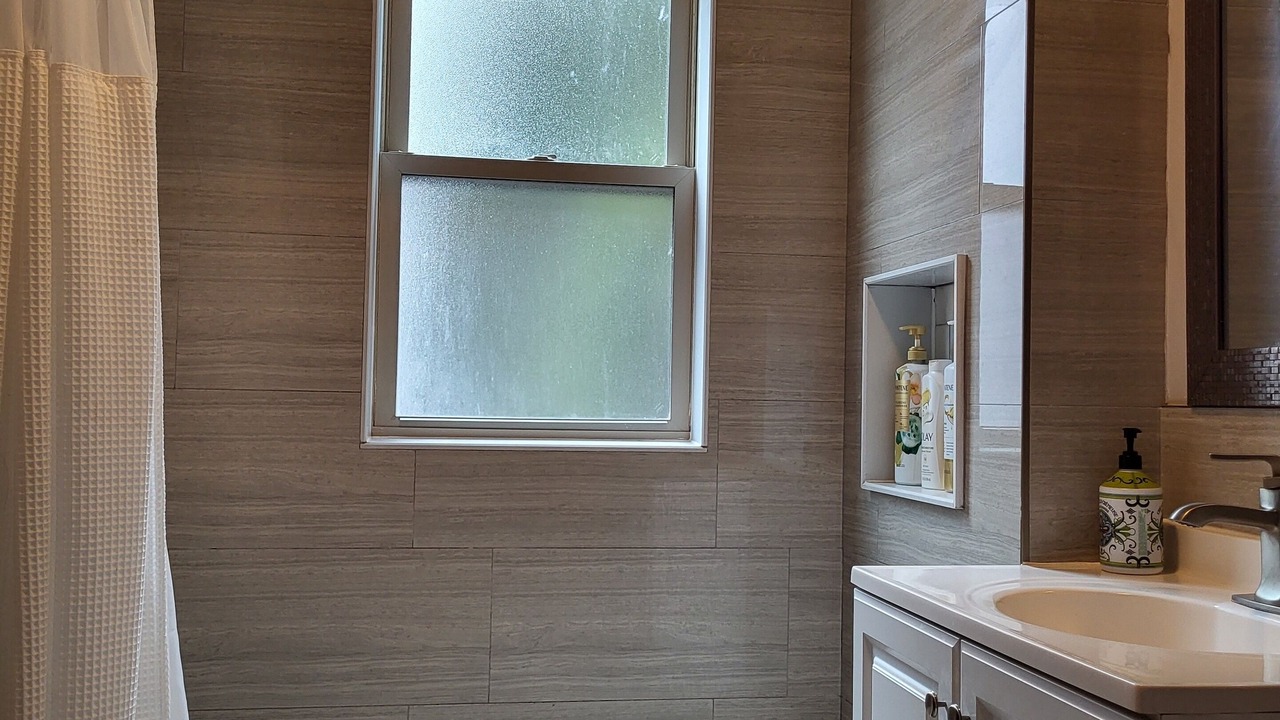 Photo of Others in Strawberry Hill