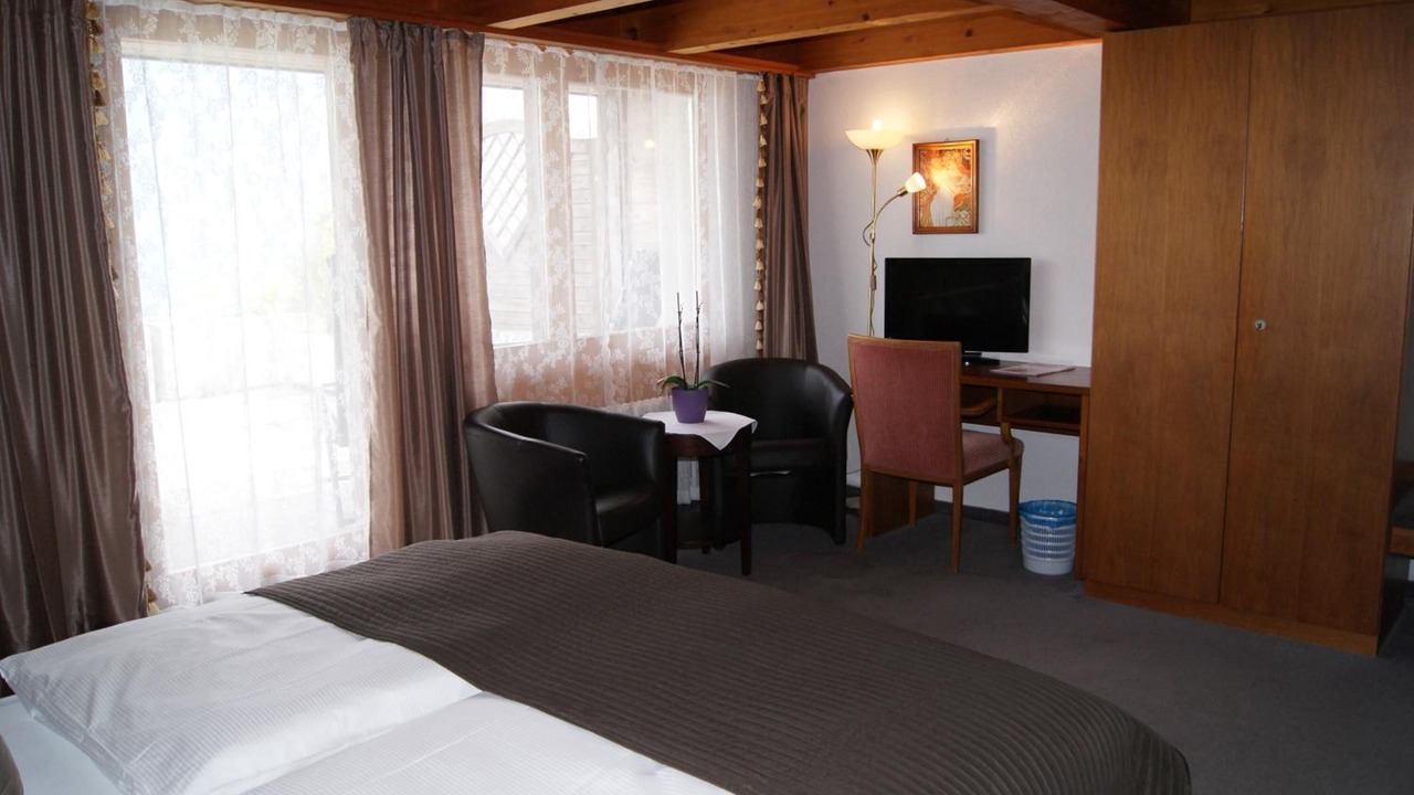 Photo of Bedroom in Krattigen