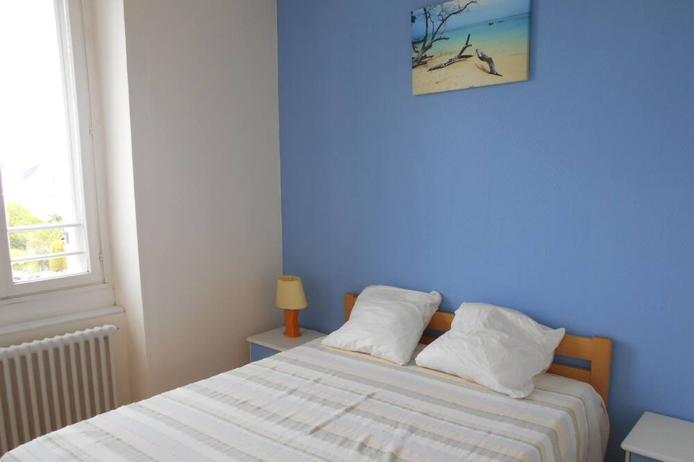 Photo of Bedroom in Carantec