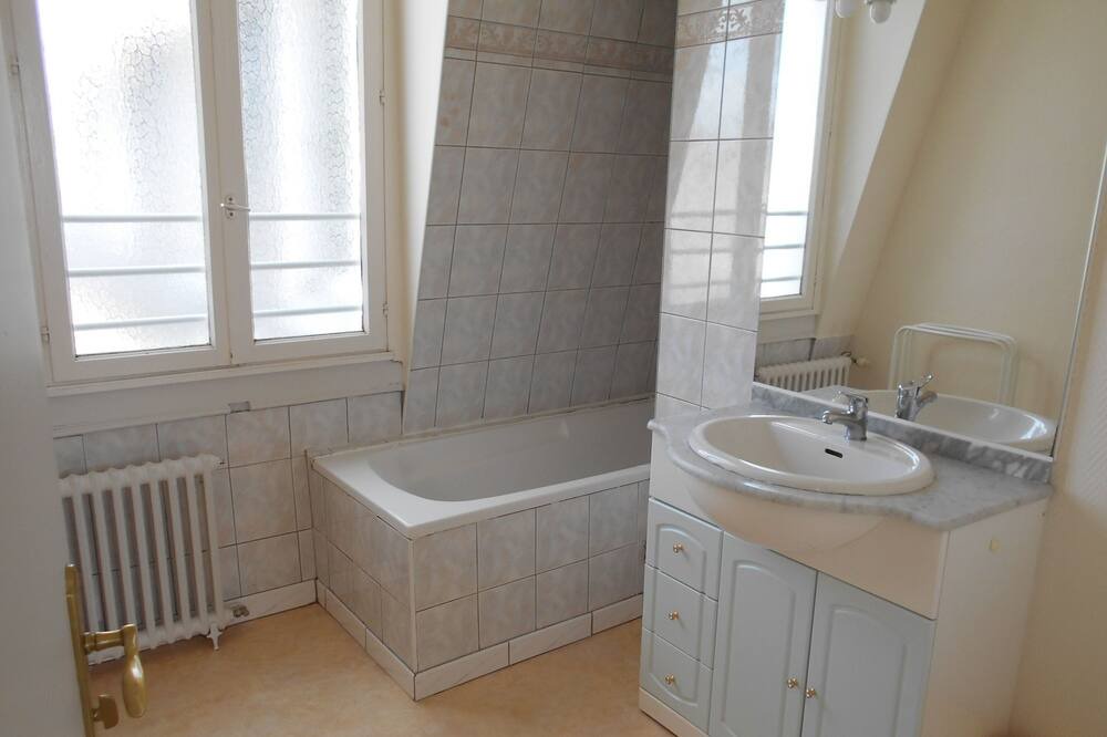 Photo of Bathroom in Carantec