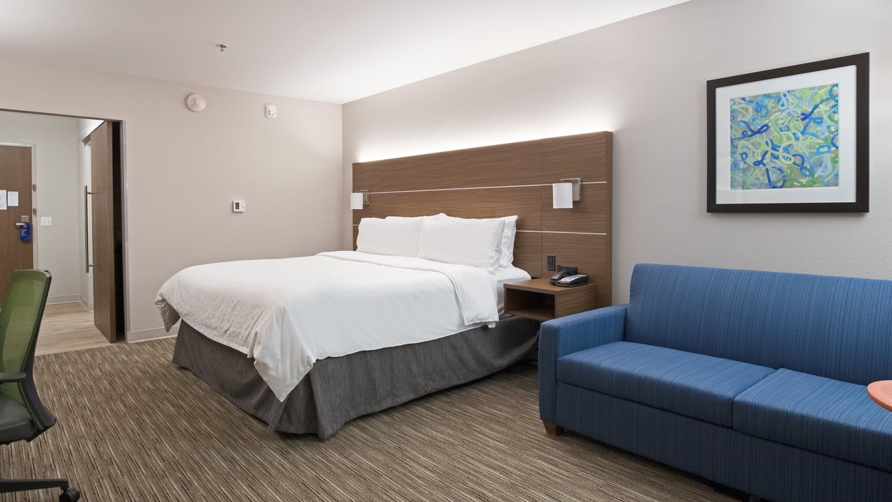 Photo of Bedroom in Sturtevant