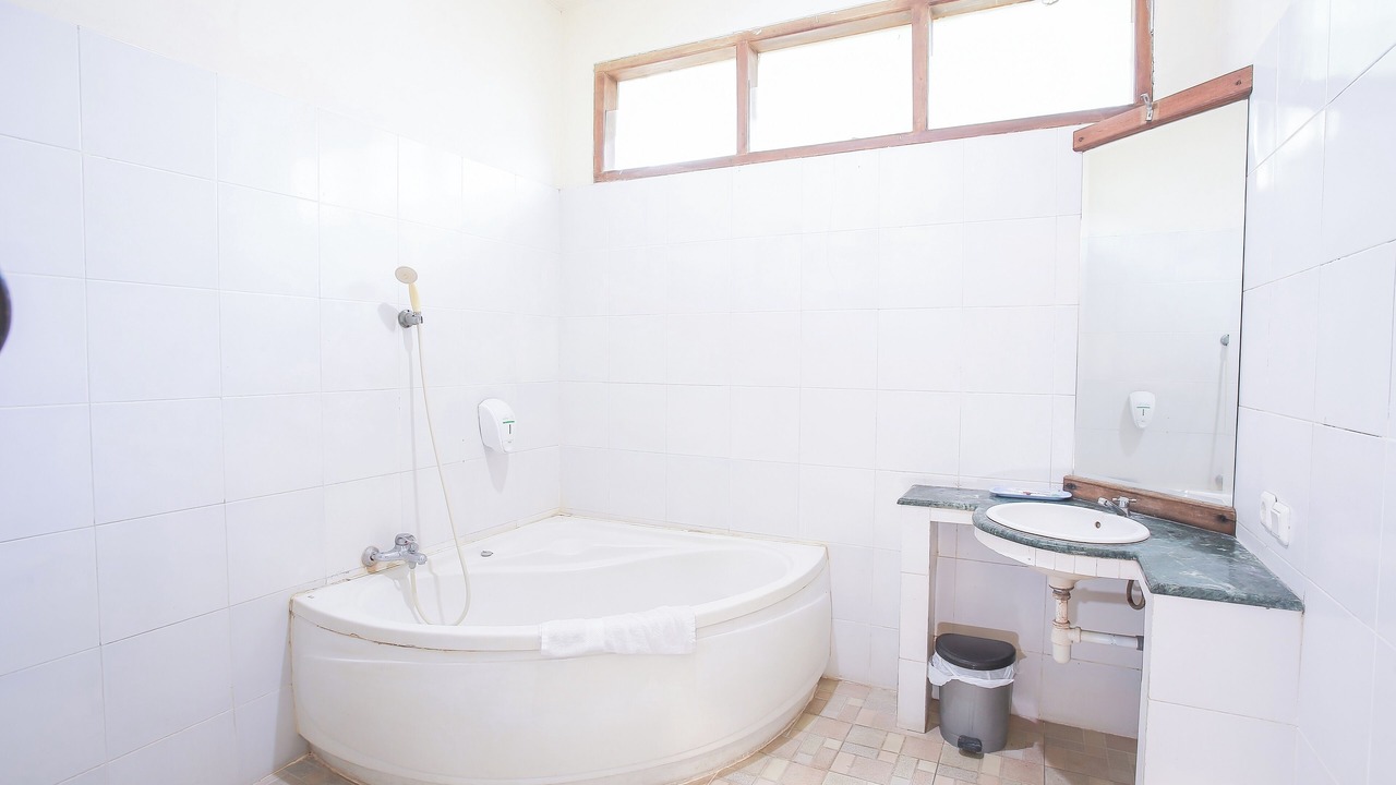 Photo of Bathroom in Kalipuro
