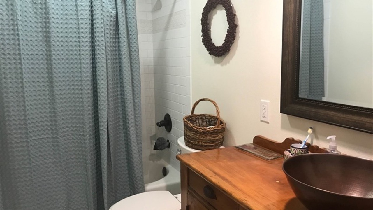 Photo of Bathroom in Palmer