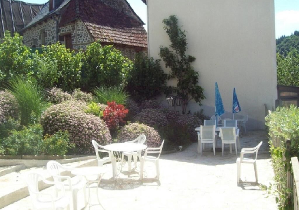 Photo of Patio Balcony in Saint-Cirgues-de-Jordanne