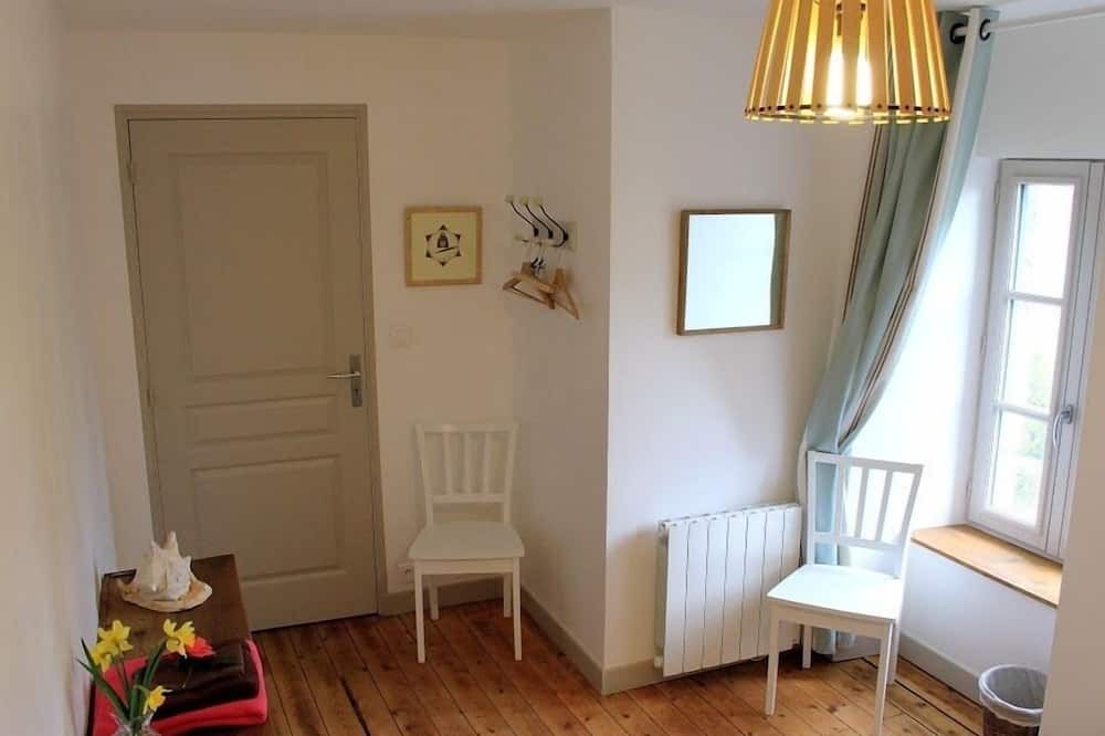 Photo of Bathroom in Saint-Coulomb