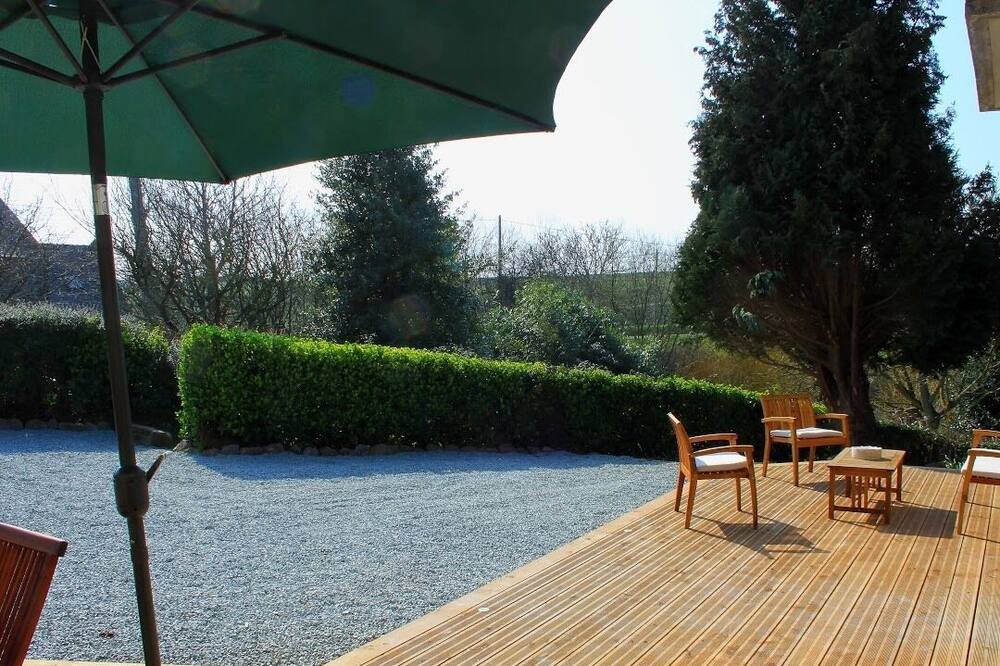 Photo of Outdoor in Saint-Coulomb