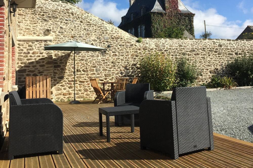 Photo of Outdoor in Saint-Coulomb