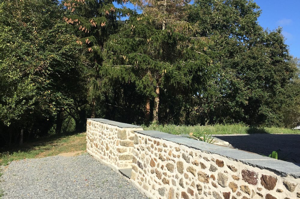 Photo of Outdoor in Saint-Coulomb