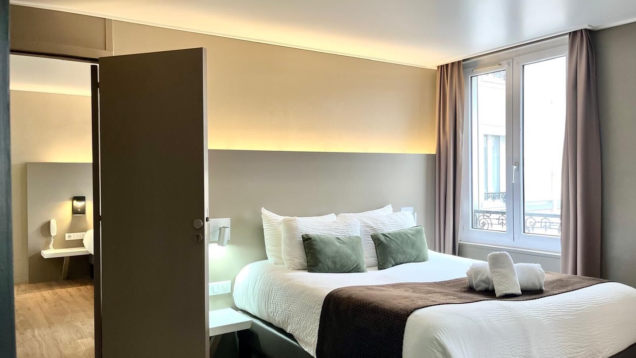 Photo of Bedroom in Chalons-en-Champagne