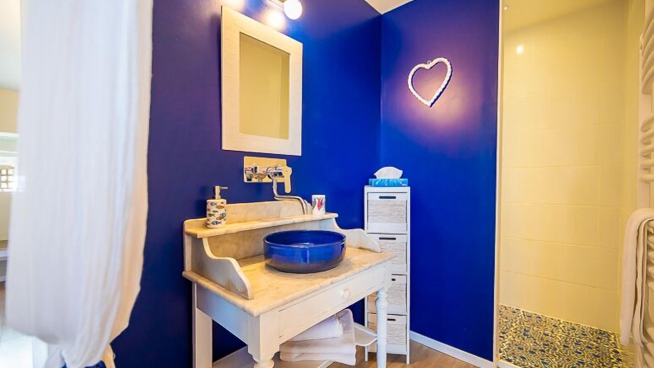 Photo of Bathroom in Saint-Etienne-du-Bois