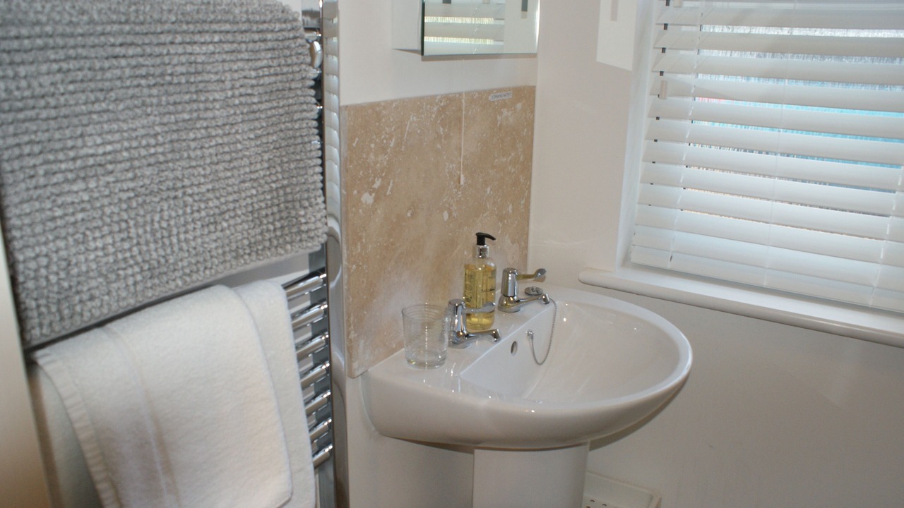 Photo of Bathroom in Aldringham