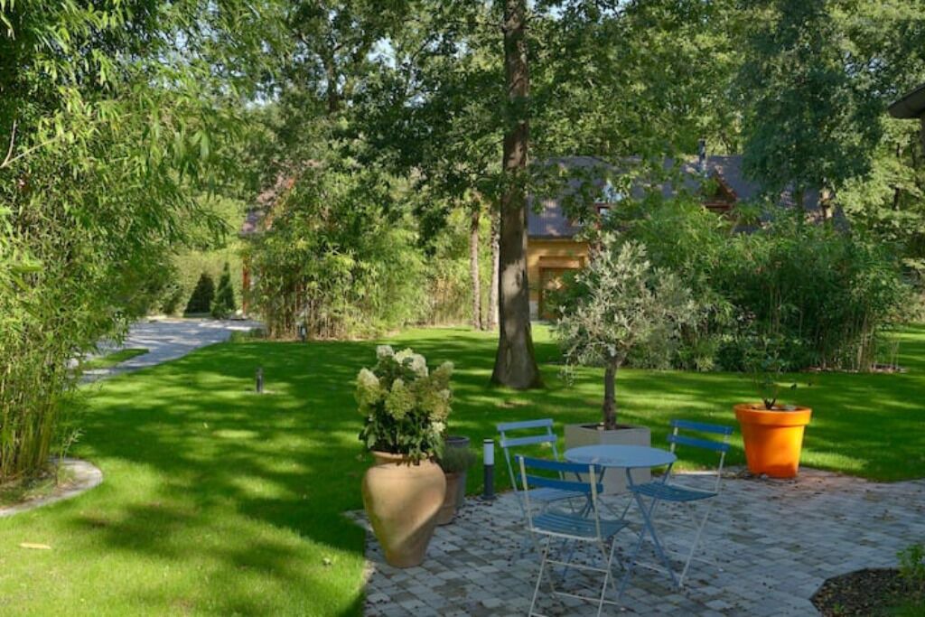 Photo of Outdoor in La Roche Foulques