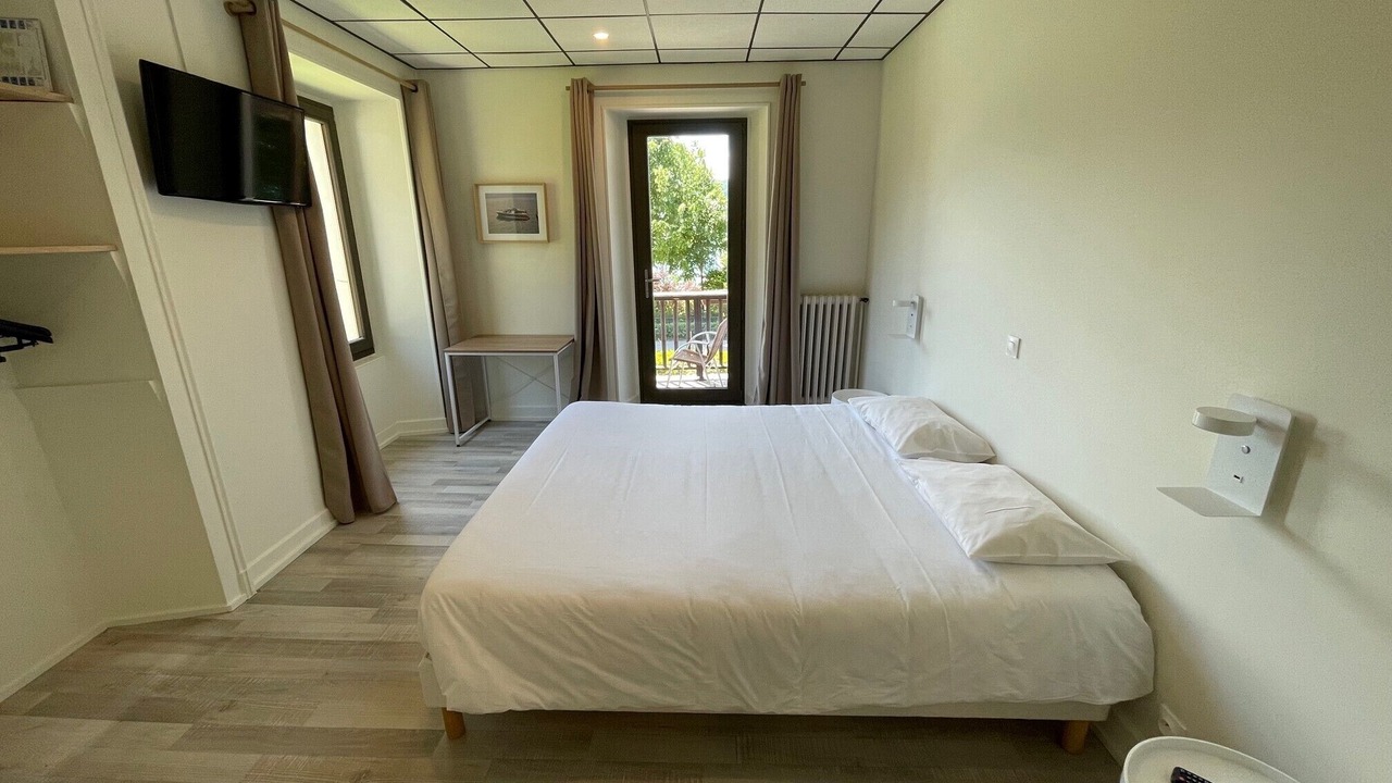 Photo of Bedroom in Veyrier-du-Lac