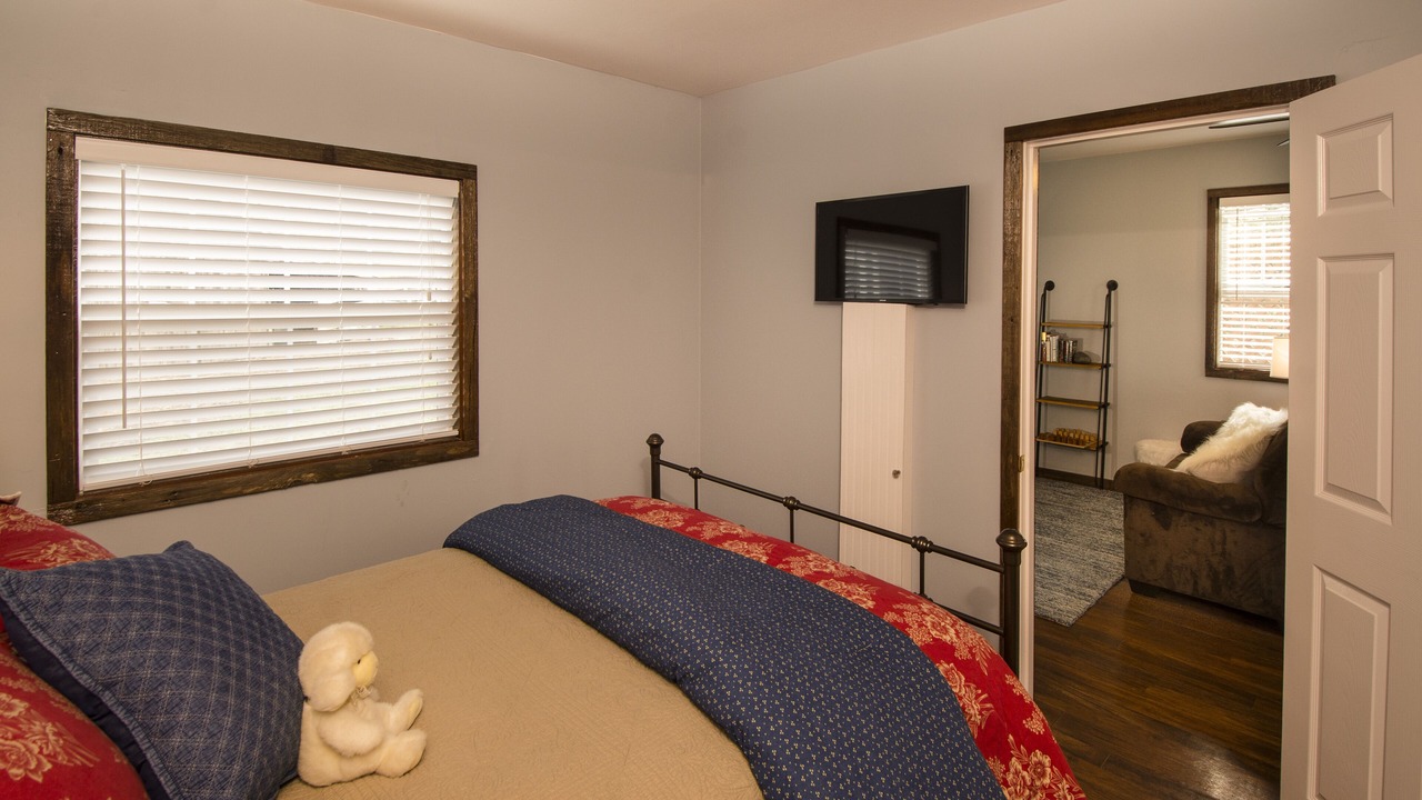 Photo of Bedroom in Jacoby Creek