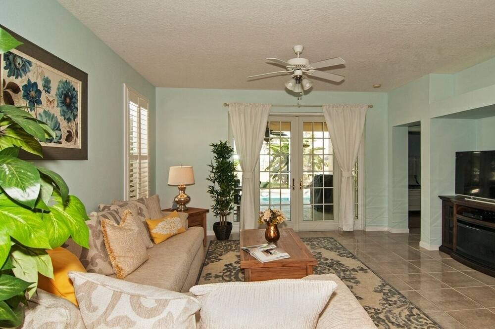 Photo of Livingroom in Esprit