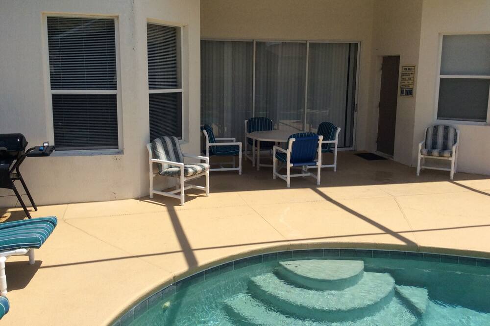 Photo of Patio Balcony in Windsor Palms