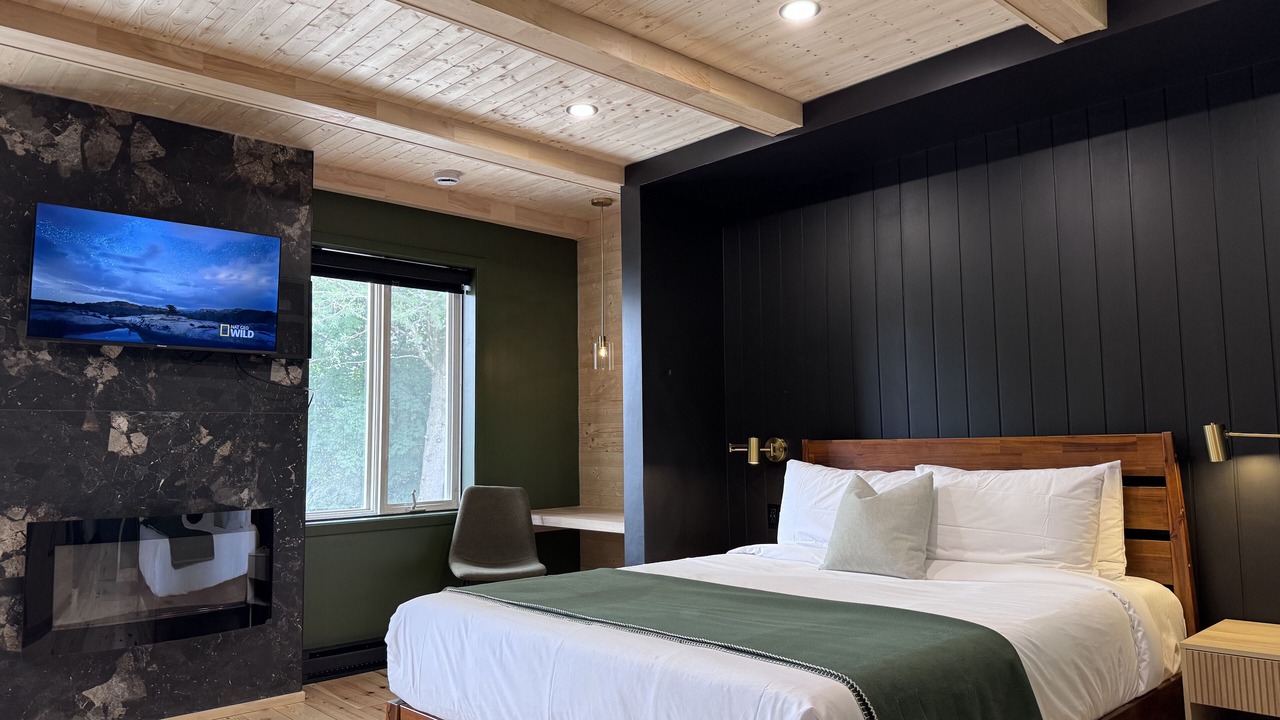 Photo of Bedroom in Saint-Gabriel-de-Valcartier