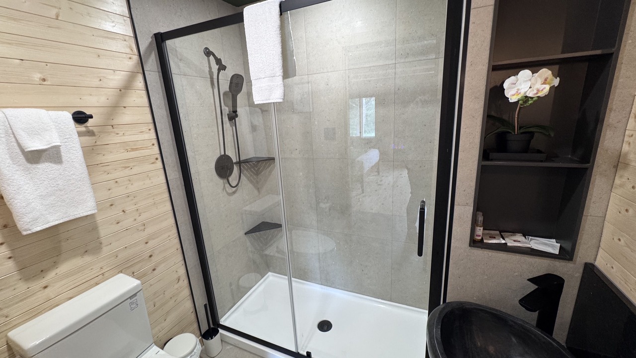 Photo of Bathroom in Saint-Gabriel-de-Valcartier