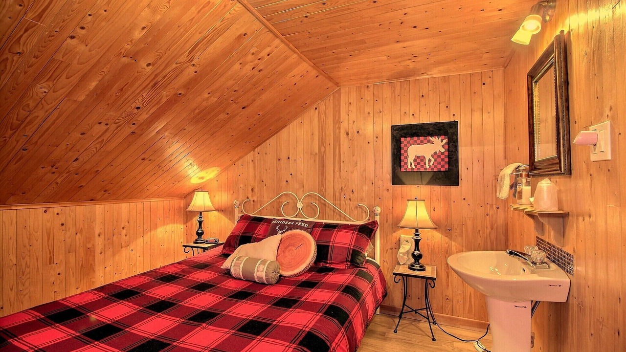 Photo of Bedroom in Normandin