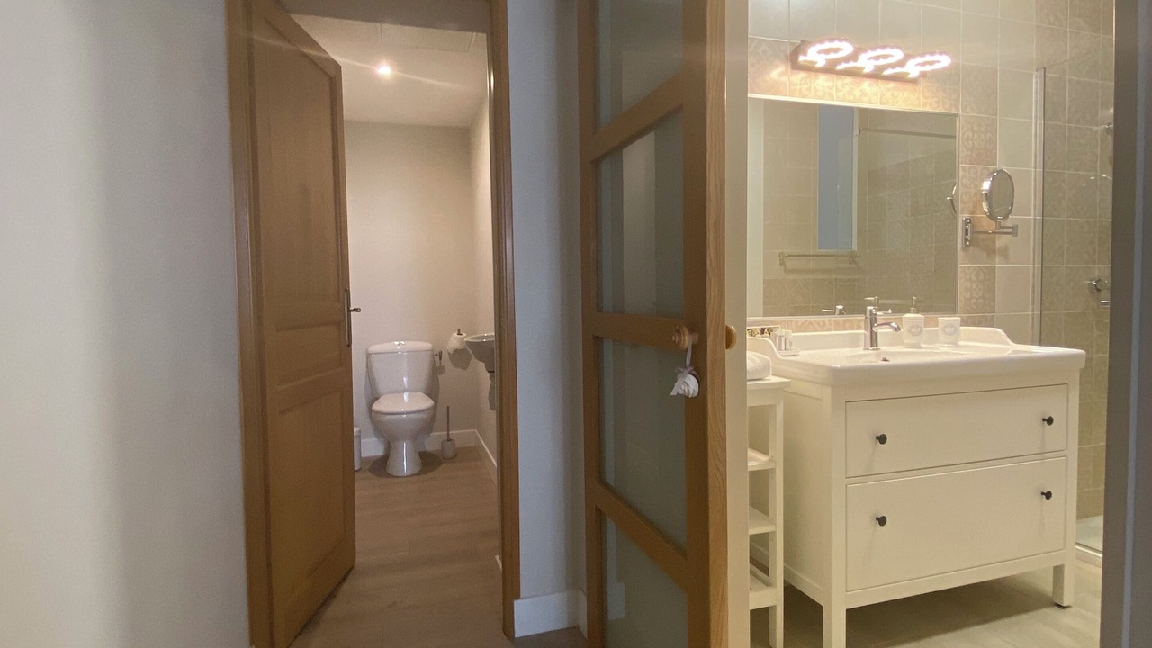 Photo of Bathroom in Labarthe-sur-Leze