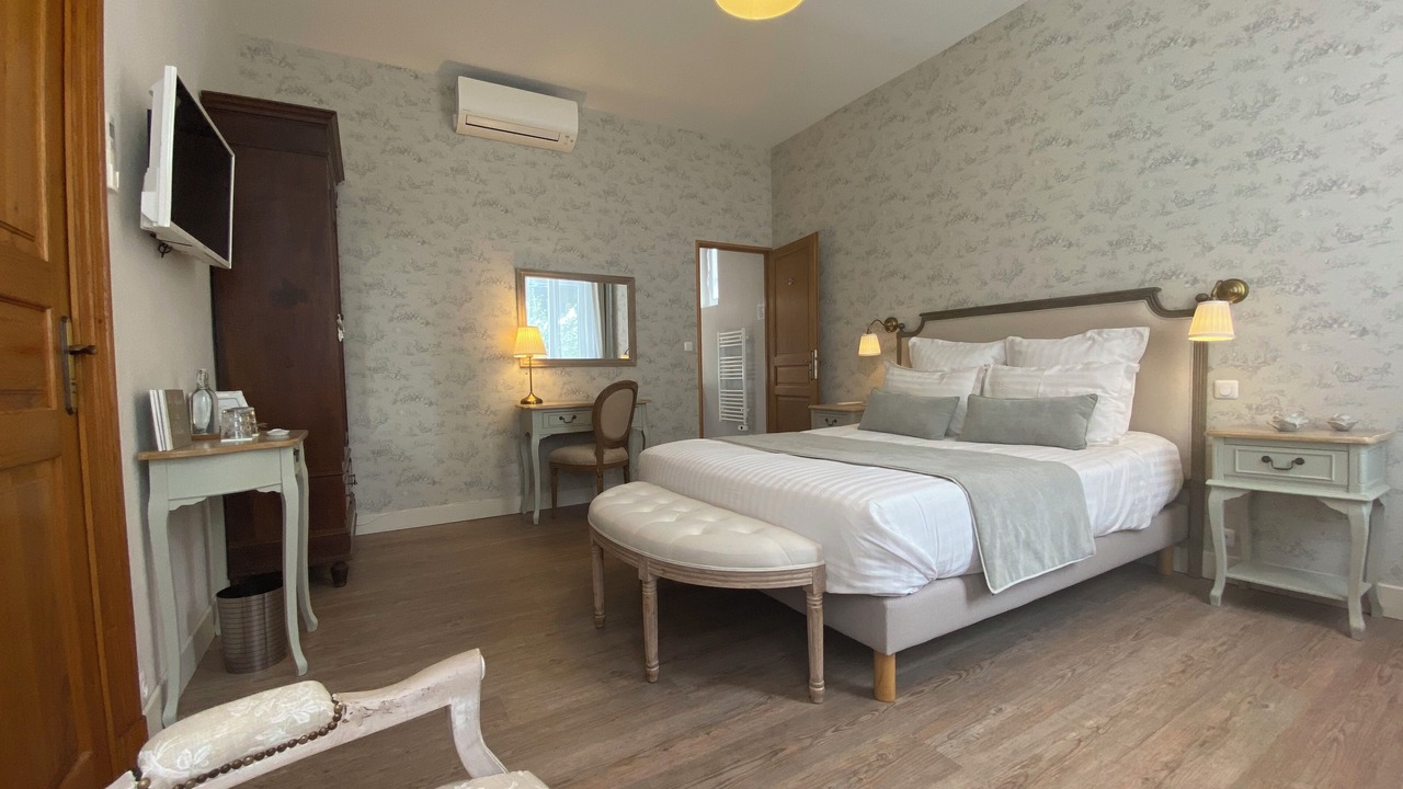 Photo of Bedroom in Labarthe-sur-Leze