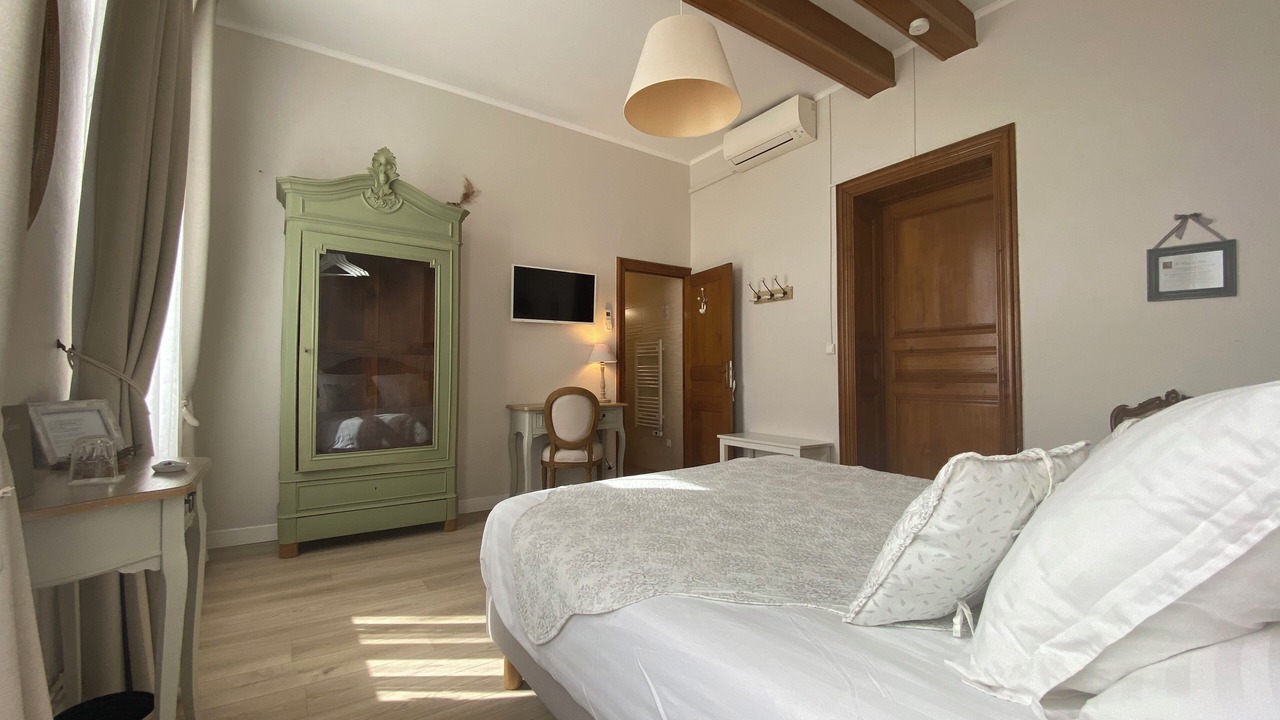 Photo of Bedroom in Labarthe-sur-Leze