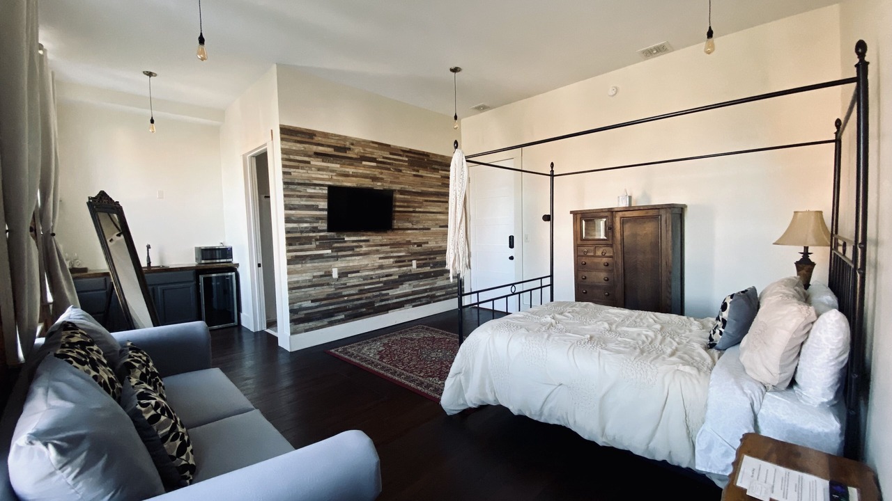 Photo of Others in Casey