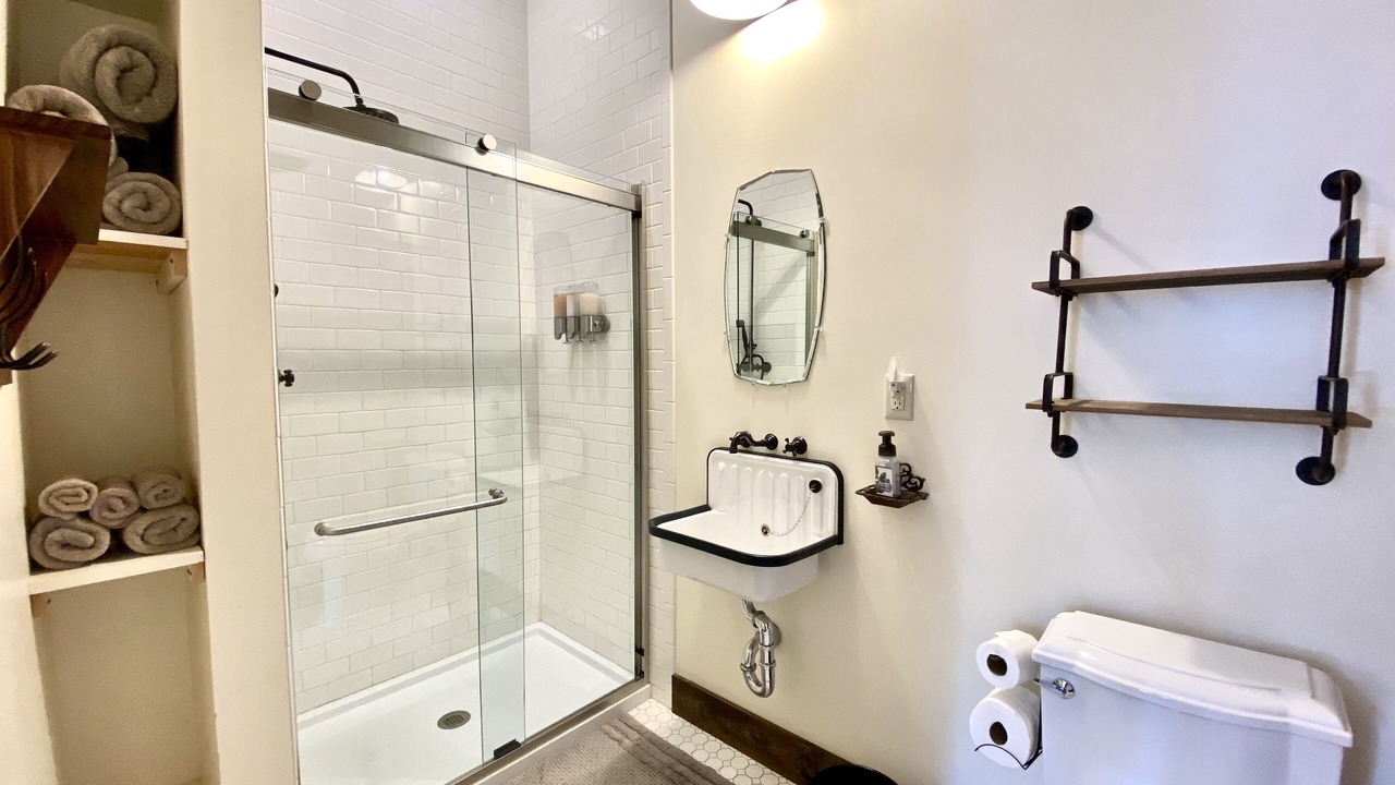 Photo of Bathroom in Casey