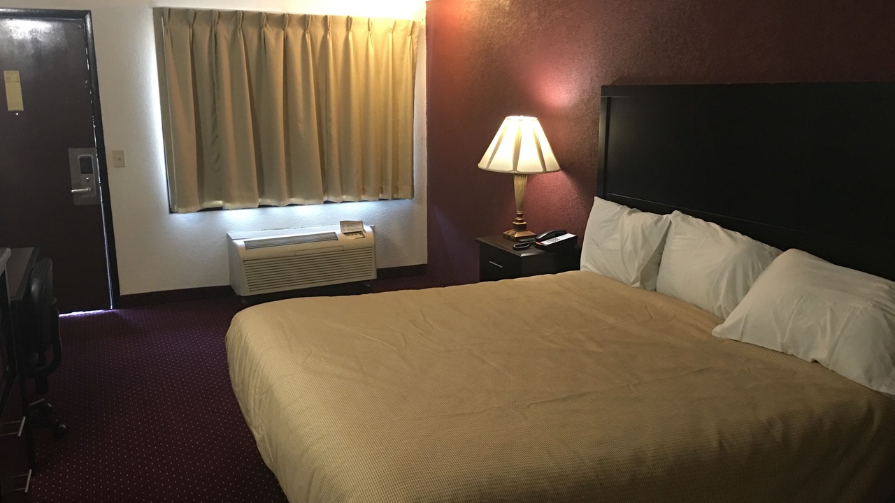 Photo of Bedroom in Troy