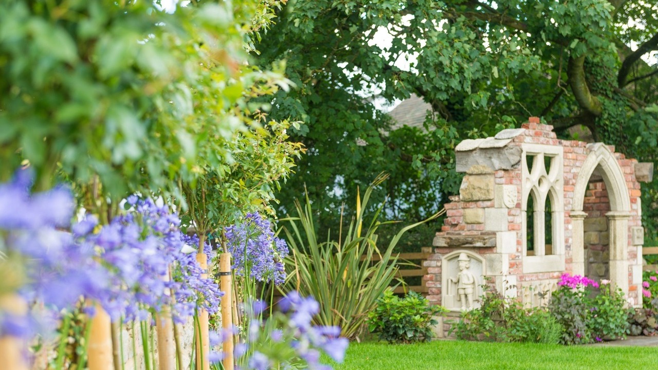Photo of Outdoor in Fence