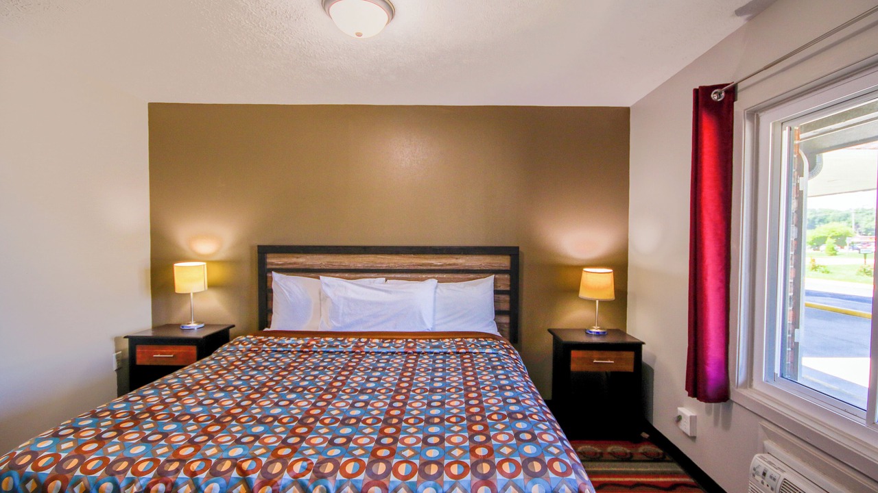 Photo of Bedroom in Glenwood