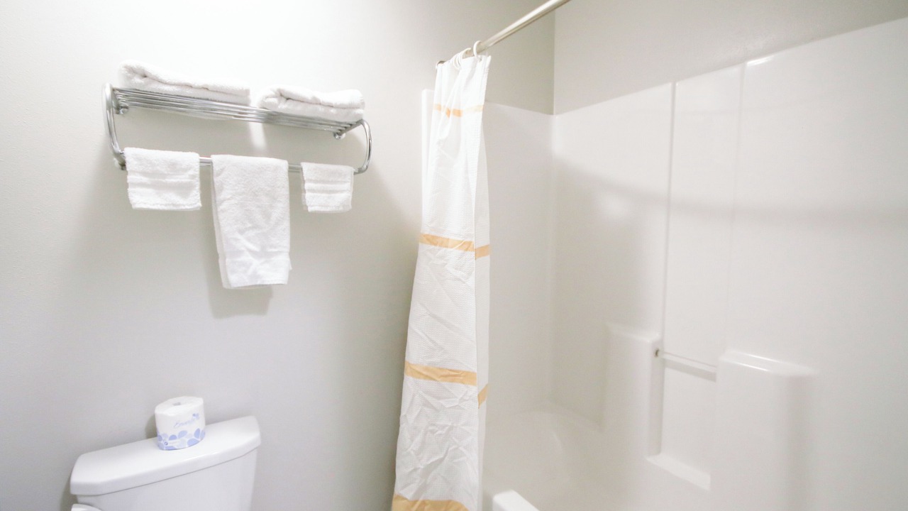 Photo of Bathroom in Glenwood