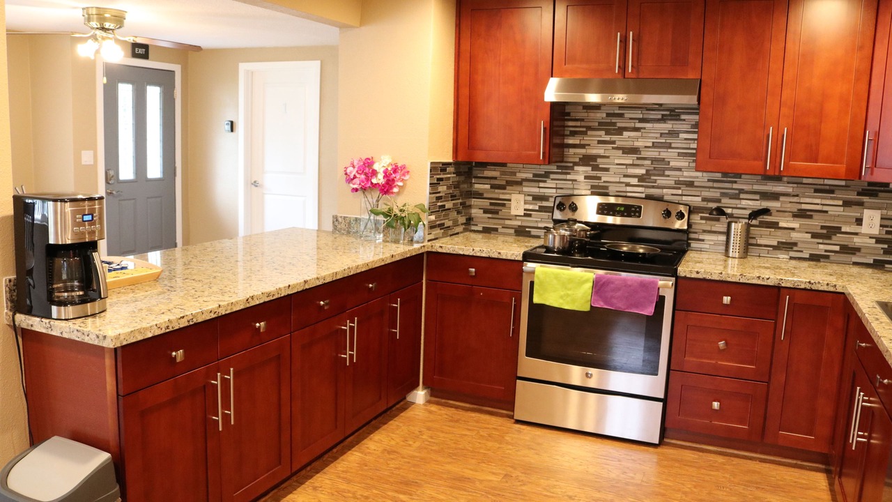 Photo of Kitchen in Haller Lake