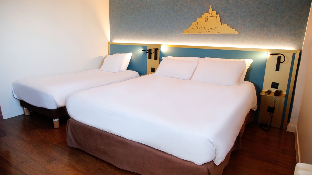 Photo of Others in Vire