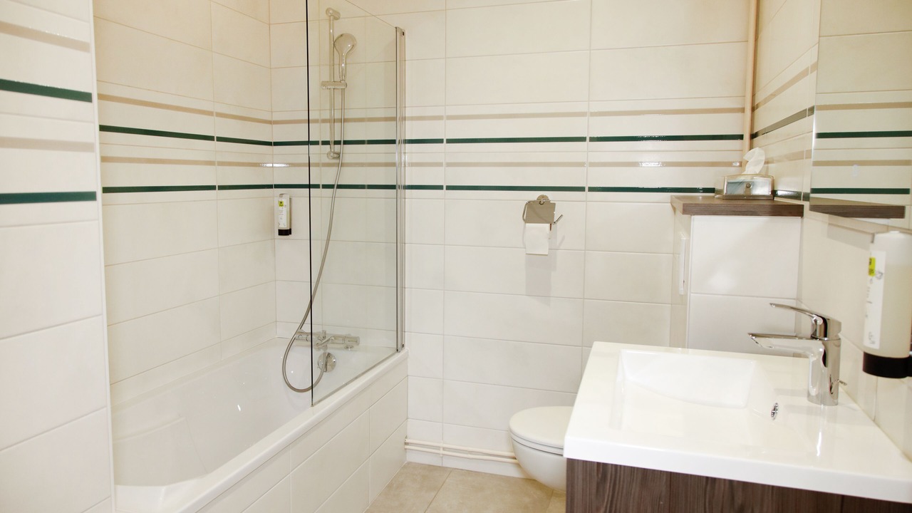 Photo of Bathroom in Vire