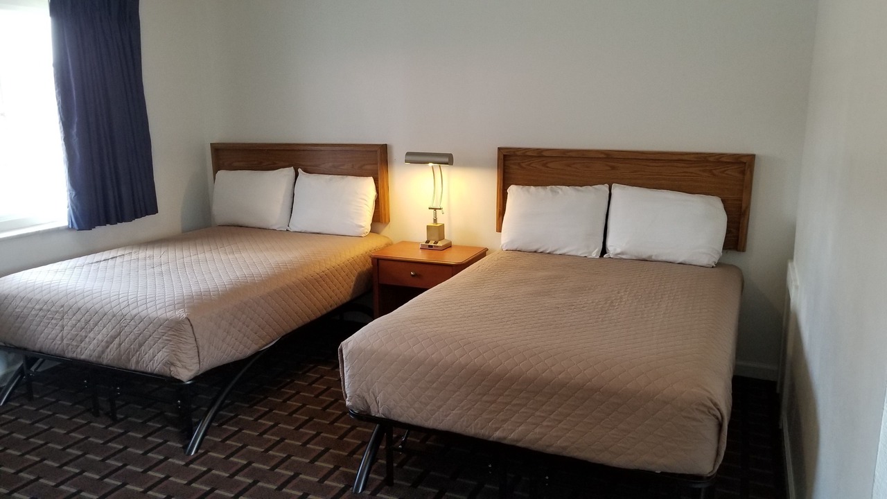 Photo of Bedroom in Breezewood