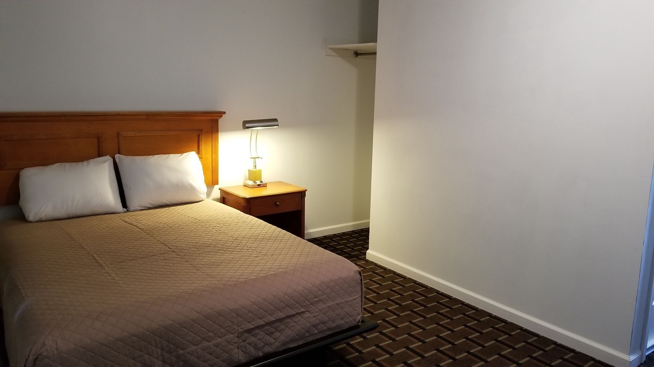 Photo of Bedroom in Breezewood
