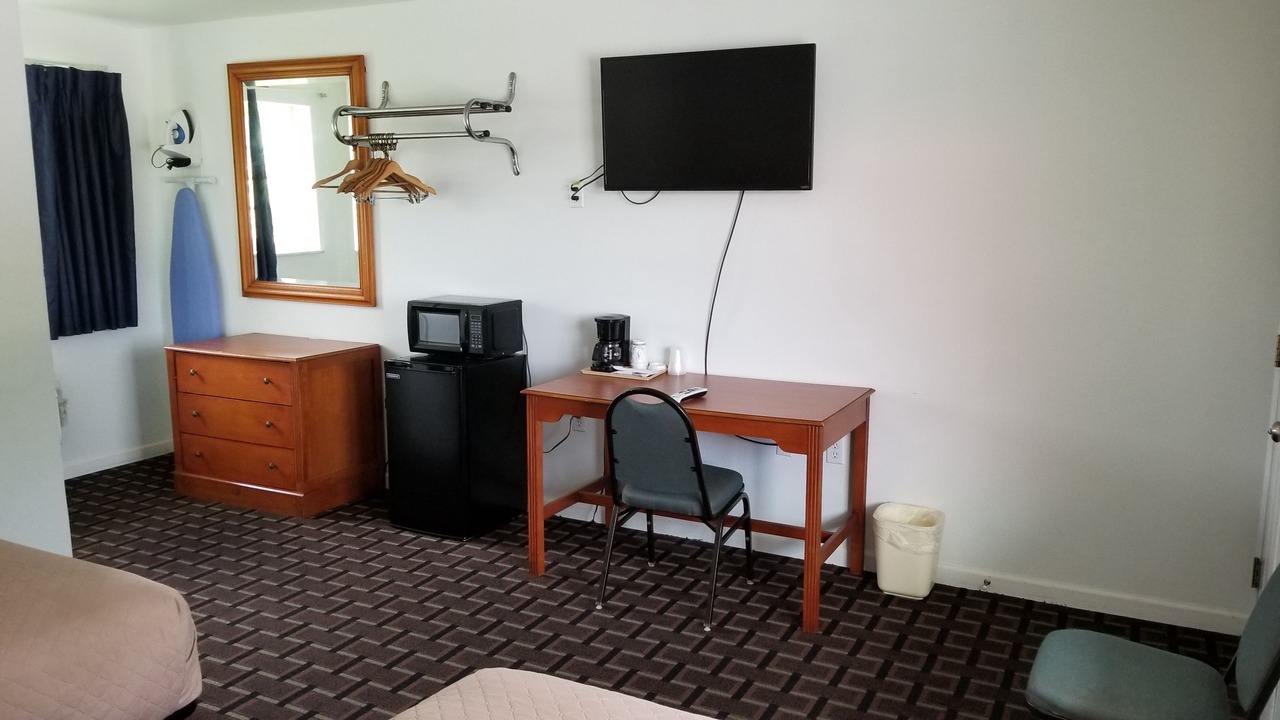 Photo of Bedroom in Breezewood