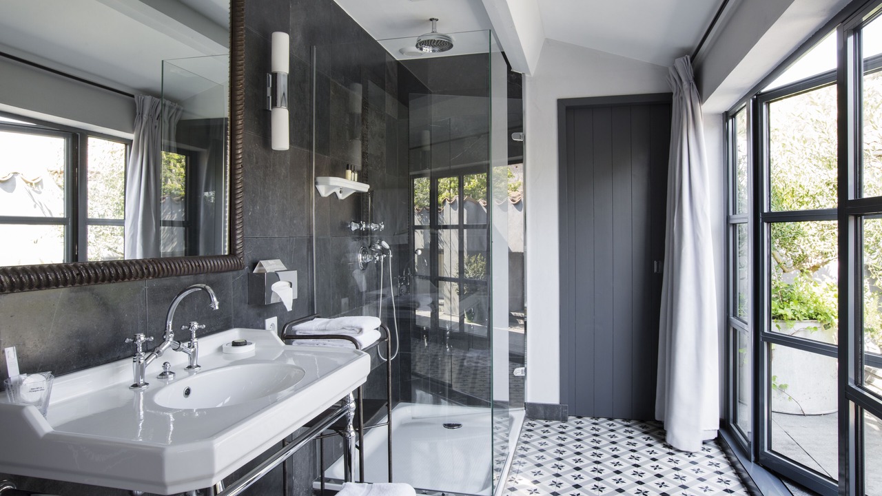 Photo of Bathroom in Banne